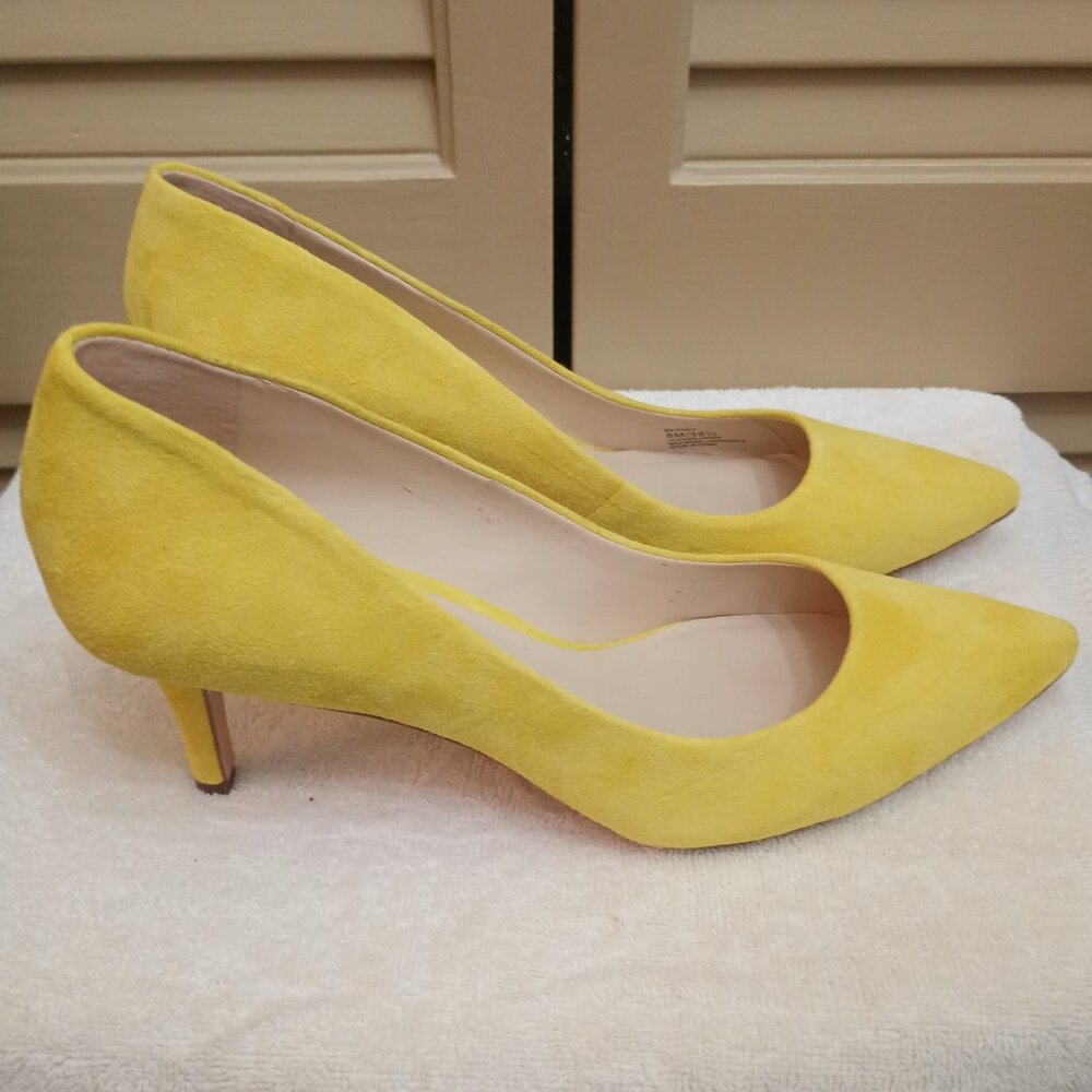 Enzo Angiolini Yellow Suede Heels.